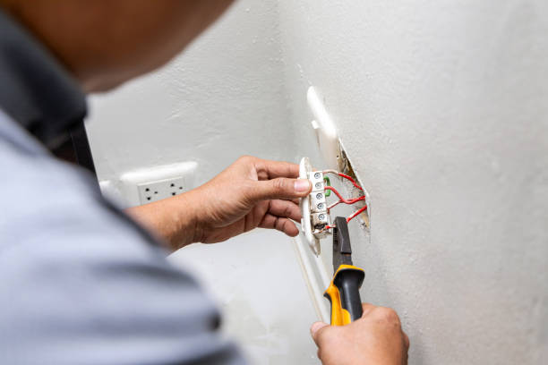 Best Emergency Electrical Repair  in New Berlin, IL